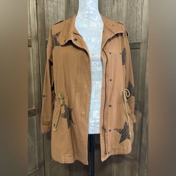 Women’s ODDY Tan Star Hooded Jacket. - Picture 3 of 8